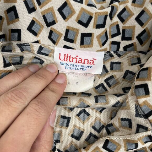 VTG ULTRIANA JCPenny Size 8 Multicolor Geometric Button Down Shirt Blouse Top - Picture 5 of 8